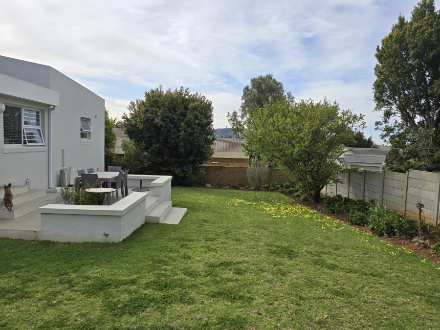 To Let 3 Bedroom Property for Rent in Protea Valley Western Cape